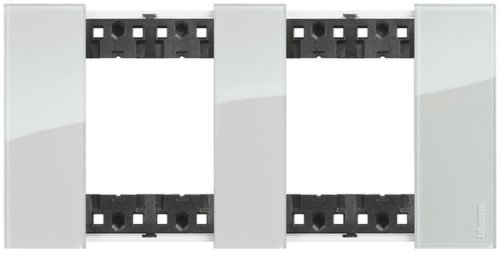 Рамка универсальная Legrand BTicino Living Now 2-м. 4 мод. небо картинка